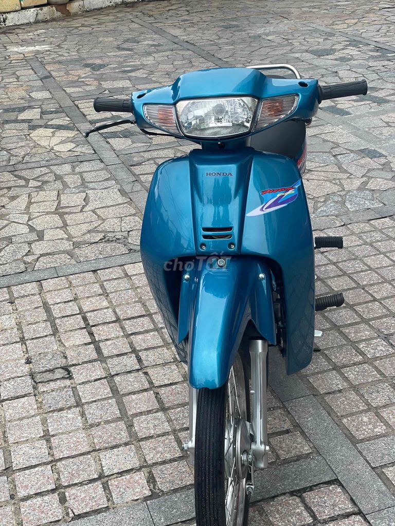 Honda Dream Thái 1999 Cá Mập dọn full mới. Mua bán Xe máy tại Quận 7 Tp Hồ Chí Minh được đăng bởi Dương Đạt hình 3