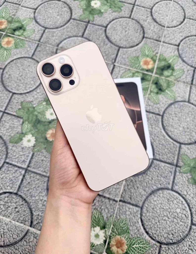 iPhone 16 Pro Max 256GB Vàng Đã sử dụng. Mua bán Điện thoại tại Thành phố Mỹ Tho Tiền Giang được đăng bởi Nguyễn Duy hình 1