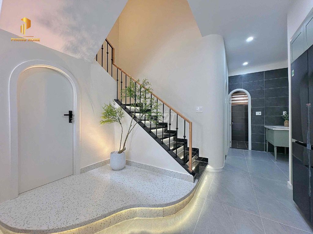 Furnished 3-storey house by the riverside villas on Huỳnh Ngọc Đủ — photo 10