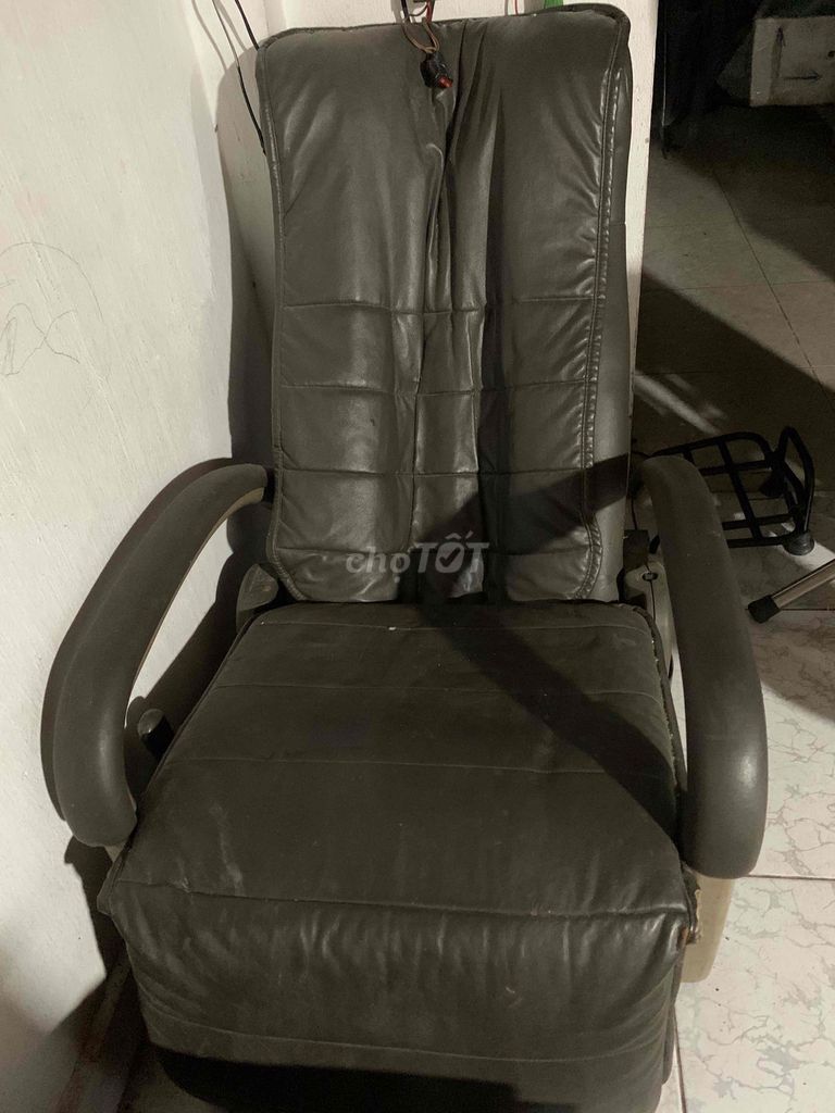 Ghế massage Nhật Bản màu Nâu. Mua bán Bàn ghế tại Quận Gò Vấp Tp Hồ Chí Minh được đăng bởi Mr Hưng hình 1