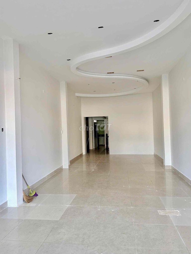 Rent · 3 bd · 100 м² · Quận Ngũ Hành Sơn, ул. Ngũ Hành Sơn