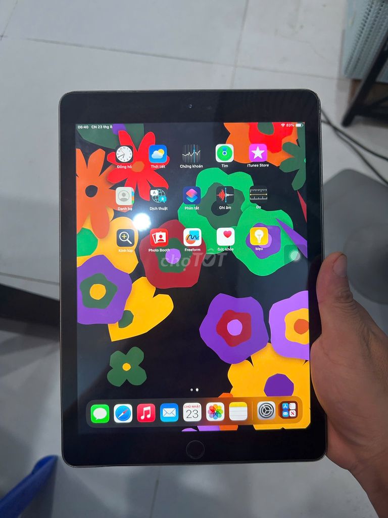 IPad Gen 6 Wifi 32GB. Máy full phụ kiện, ship HN. Mua bán Máy tính bảng tại Quận Hai Bà Trưng Hà Nội được đăng bởi Đỗ Trung Hiếu hình 1