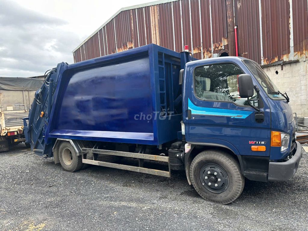 Xe Tải Hyundai Ép Rác 10 Khối Mới 100% năm 2025. Mua bán Xe tải, xe ben tại Thành phố Thuận An Bình Dương được đăng bởi Ngọc Minh hình 3