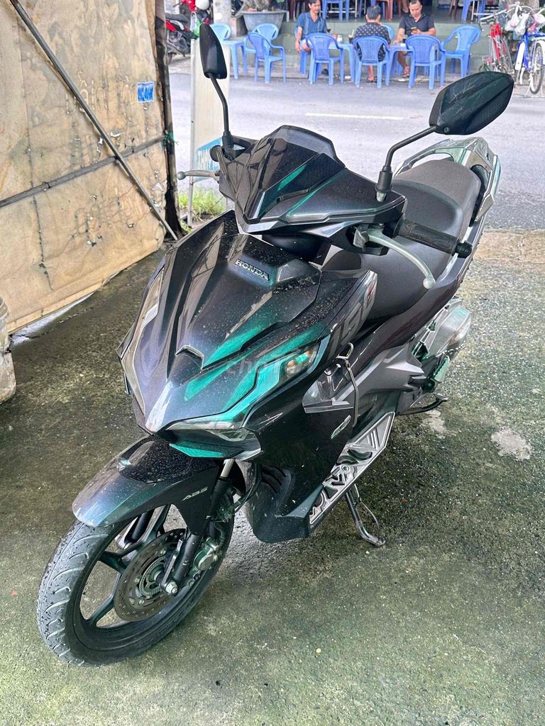 Основной держатель Honda Air Blade 150 ABS, серый, серебристый
