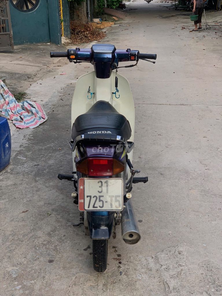 Mình cần bán xe Dream đời 1995 hoặc trade tay côn. Mua bán Xe máy tại Huyện Chương Mỹ Hà Nội được đăng bởi Giang hình 3