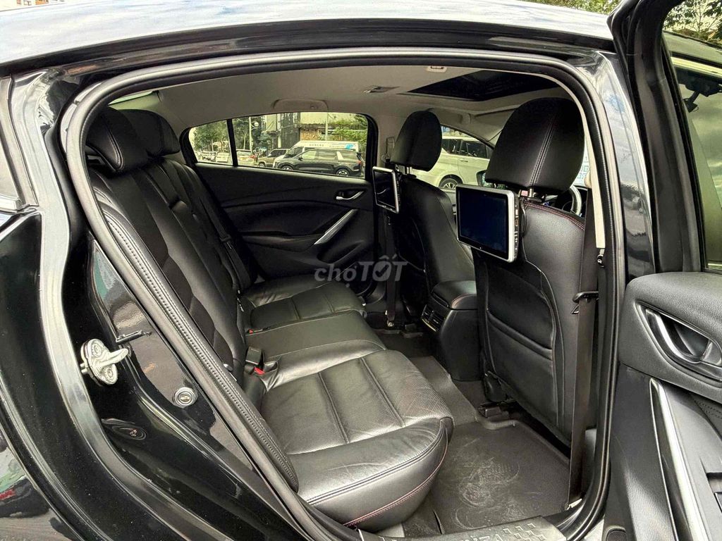 Mazda 6 2015 2.0 AT - 11000 km. Mua bán Ô tô tại Quận Cầu Giấy Hà Nội được đăng bởi Duc Nam hình 7