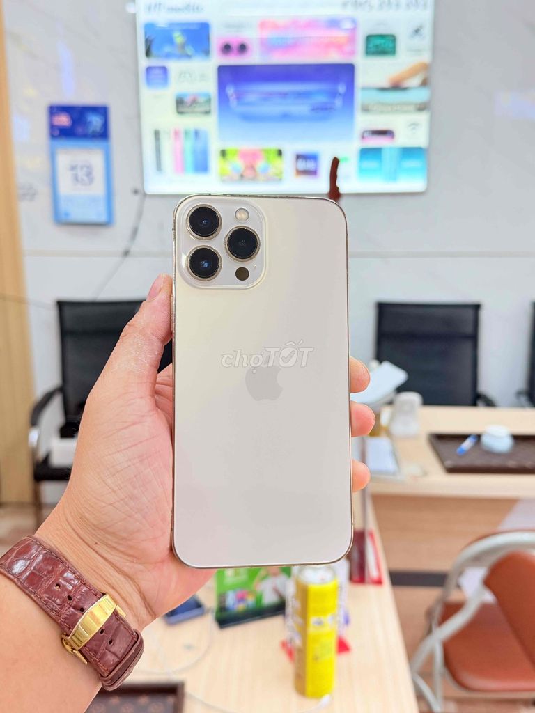 Apple iPhone 13 Pro Max 128GB Vàng. Mua bán Điện thoại tại Thành phố Đồng Xoài Bình Phước được đăng bởi Hoàng  Minh Phụng hình 1