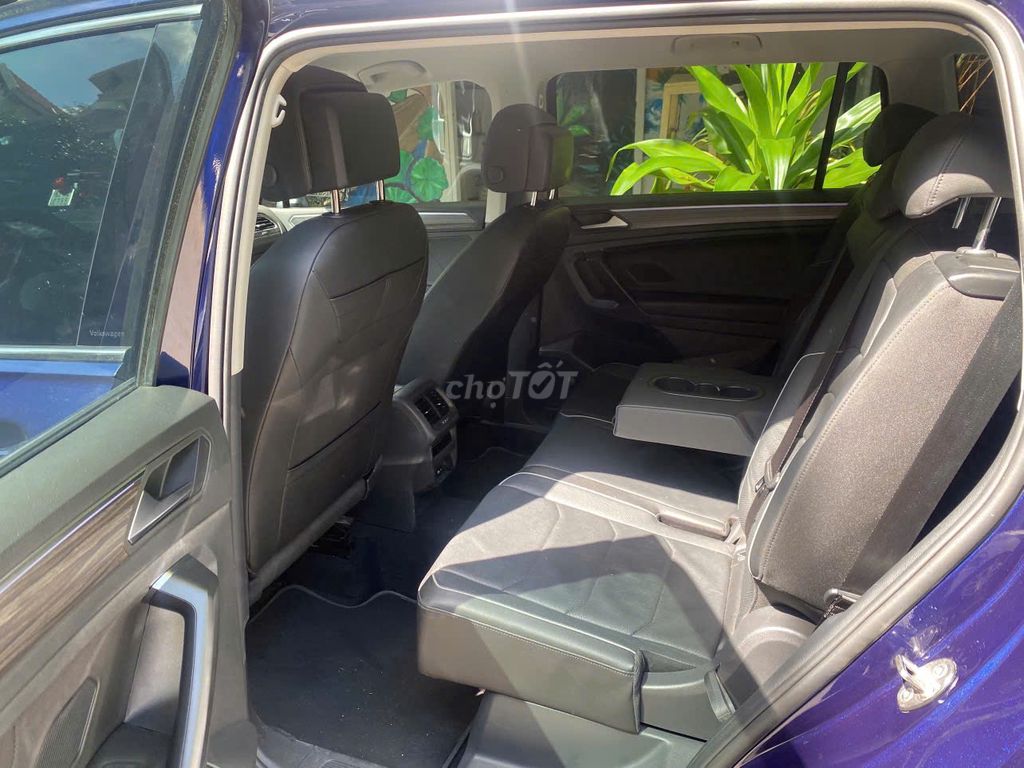 Volkswagen Tiguan 2022 Tiguan Luxury - 380000 km. Mua bán Ô tô tại Quận 4 Tp Hồ Chí Minh được đăng bởi Nguyễn Thị Tuyết hình 6
