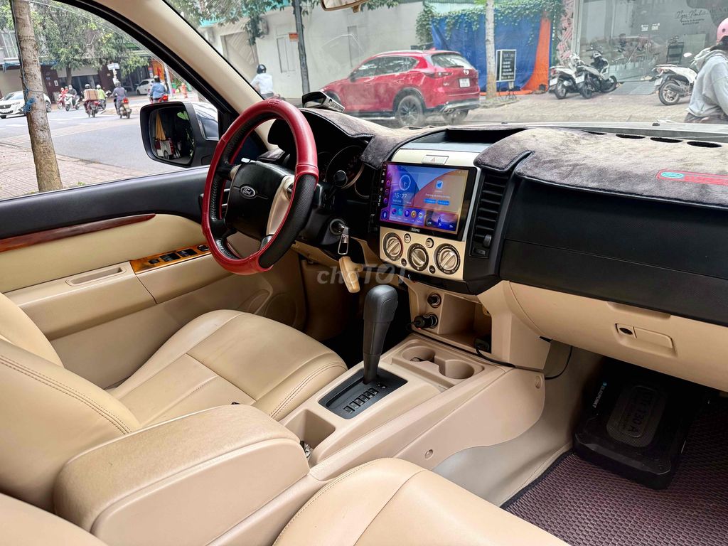 Ford Everest 2010 2.5L 4x2 AT - 146000 km. Mua bán Ô tô tại Thành phố Biên Hòa Đồng Nai được đăng bởi Peacemaker hình 7