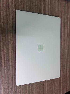 Surface Laptop i7 gen7 ram 8gb ssd 256gb màn 3k