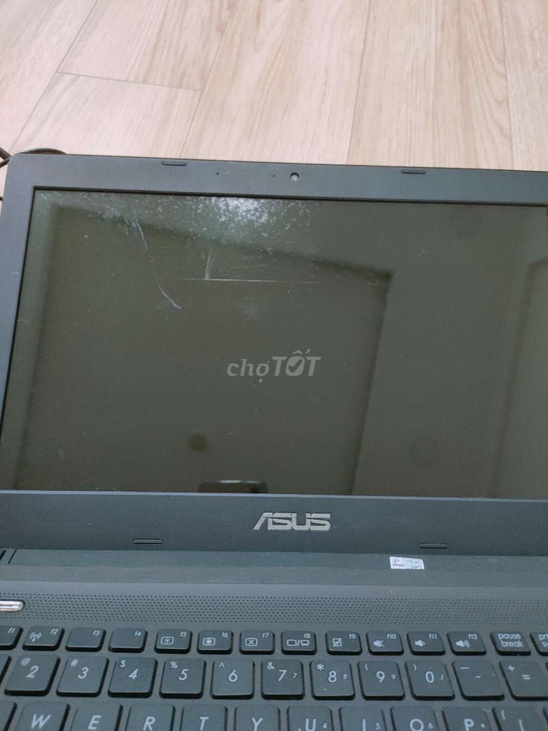 Asus cổ i3-3110 Ram 4gb không ổ cứng (hư bàn phím)