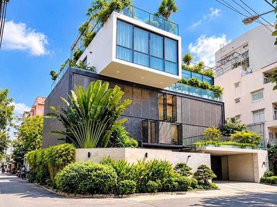 Rent · 3 bd · 342 м² · Quận Tân Bình, ул. Đường Nguyễn Sỹ Sách