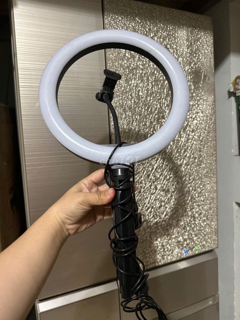 Đèn livestream Phụ Kiện Nhựa Trắng Đen. Mua bán Đồ chuyên dụng, Giống nuôi trồng tại Quận Gò Vấp Tp Hồ Chí Minh được đăng bởi Ngọc Mai hình 1