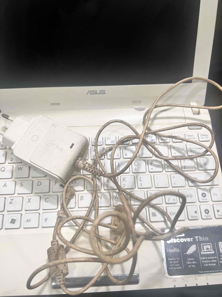ASUS Laptop mini Atom Trắng. Mua bán Laptop tại Huyện Giồng Trôm Bến Tre được đăng bởi Trung hình 1