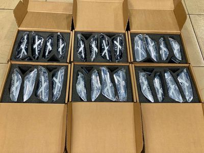 Đèn xi nhan Vespa Crom, Đen. Mua bán Phụ tùng xe tại Quận Bình Thạnh Tp Hồ Chí Minh được đăng bởi quang hoà