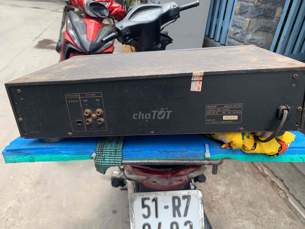 Đầu đĩa CD Sony CDP-790 Đen Nhật Bản. Mua bán Tivi, Âm thanh tại Quận 7 Tp Hồ Chí Minh được đăng bởi Nguyễn Long hình 1