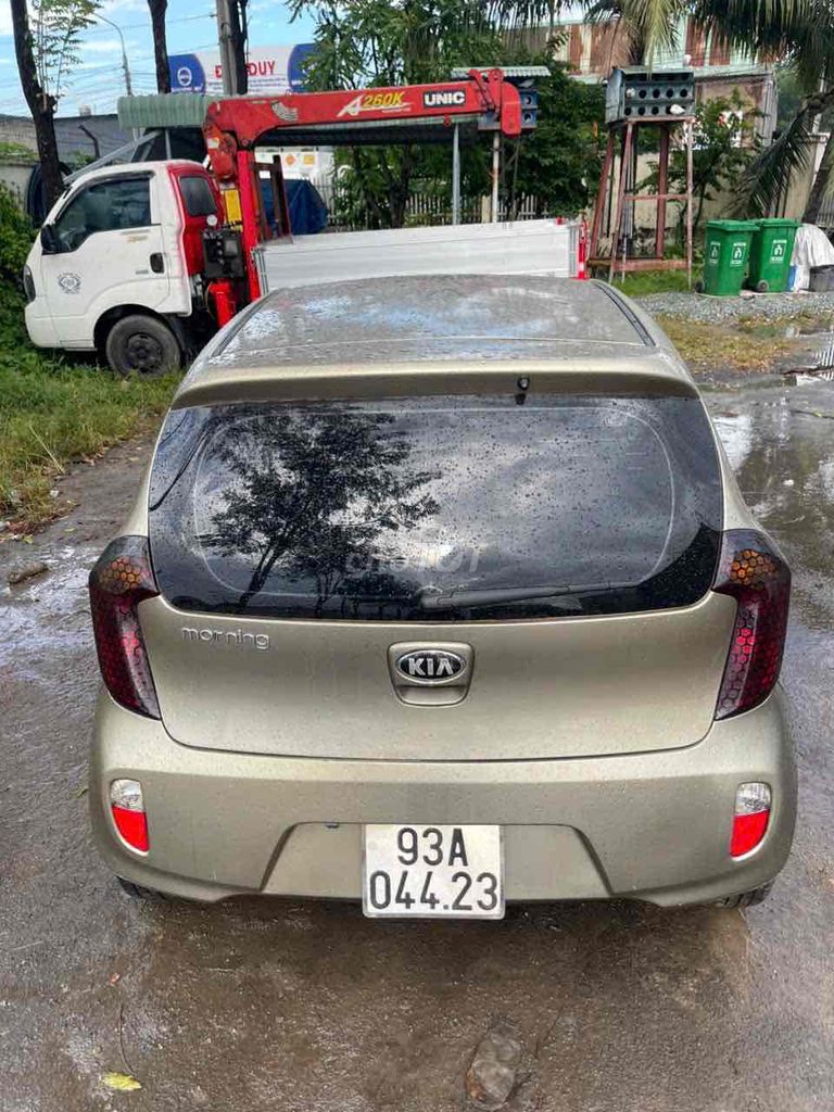 Kia Morning 2011 1.0 AT - 680000 km. Mua bán Ô tô tại Huyện Quỳnh Lưu Nghệ An được đăng bởi lê thị thanh hình 3