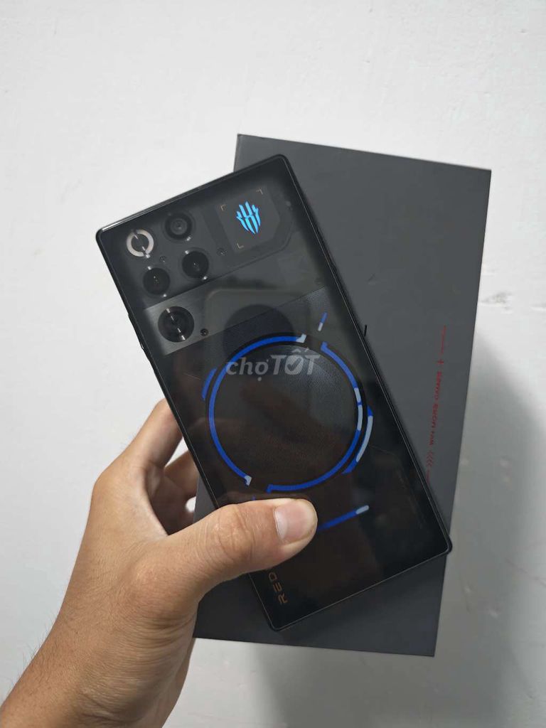 Redmagic 11 Pro Plus 16GB/512GB Đen. Mua bán Điện thoại tại Quận Cái Răng Cần Thơ được đăng bởi Jun hình 1