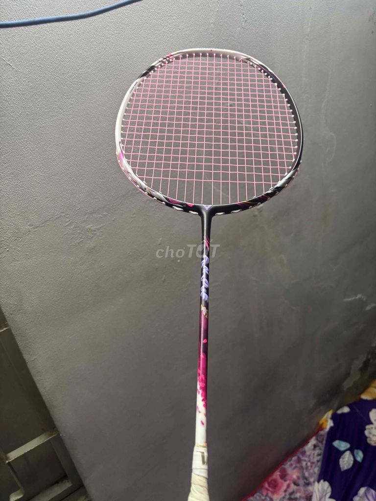 Vợt Victor Fantome F AC hoa anh đào cước 1 99%