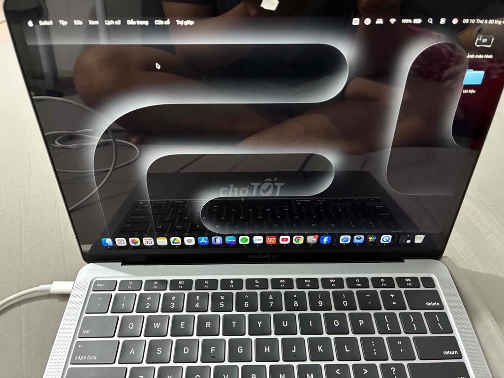 Apple Macbook Air M1 8GB/256GB. Mua bán Laptop tại Thành phố Trà Vinh Trà Vinh được đăng bởi Jiho hình 1