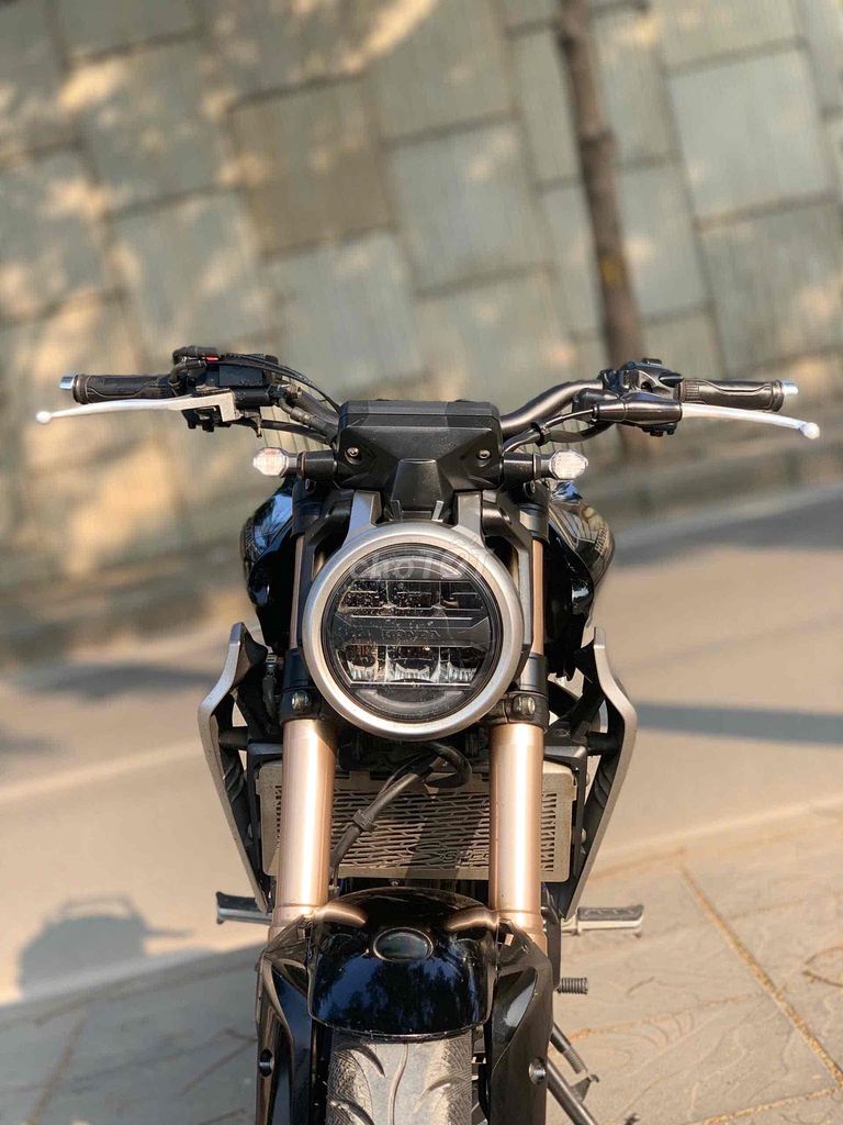 HONDA CB300R motor pkl         Xe vừa đăng. Mua bán Xe máy tại Quận Cầu Giấy Hà Nội được đăng bởi Tong motor xe may hình 4