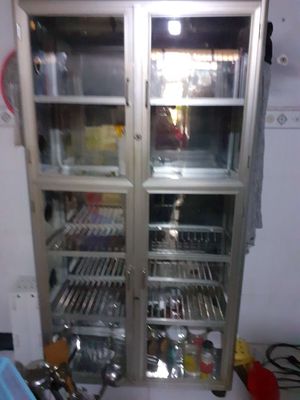Bán tủ kính chén. Mua bán Tủ, kệ gia đình tại Quận 8 Tp Hồ Chí Minh được đăng bởi KIEU MY