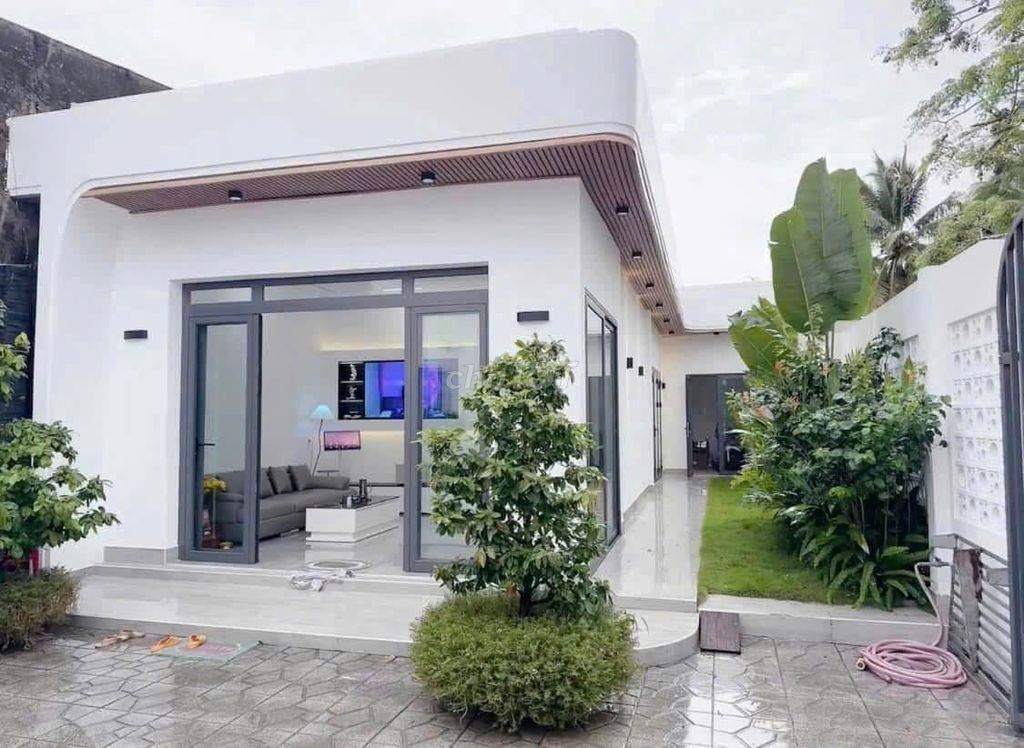 Giảm 200tr. Bán nhà cấp 4 sân vườn 6x15 giá 1ty450 cuối Đ. Đồng Khởi