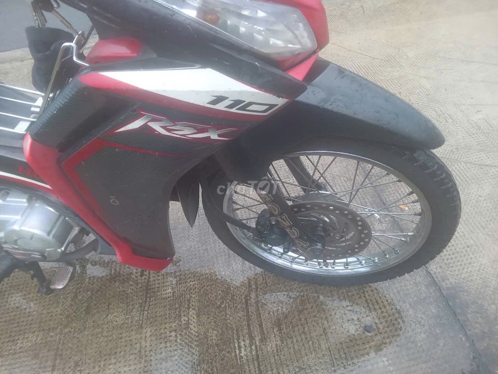 xe nhà ít đi cần bán. Mua bán Xe máy tại Thành phố Dĩ An Bình Dương được đăng bởi Tuấn Kiệt hình 3