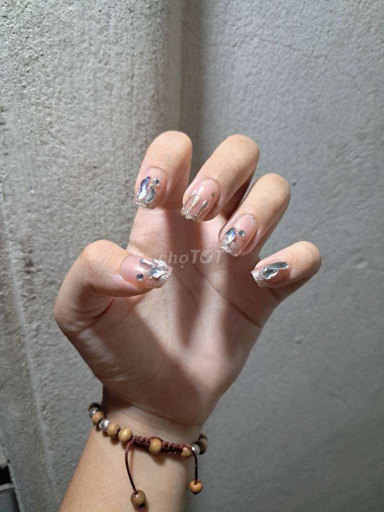 Nailbox form ngắn đính đá thời trang size M