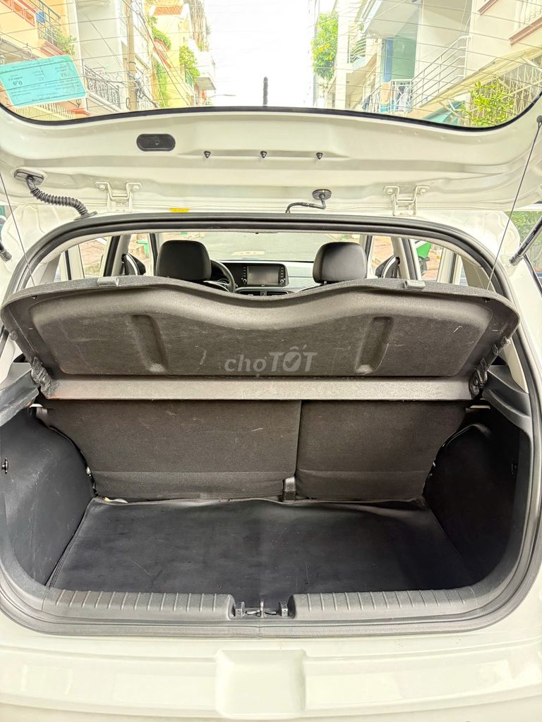 Hyundai Grand i10 2022 1.2 AT - 42000 km. Mua bán Ô tô tại Quận Bình Thạnh Tp Hồ Chí Minh được đăng bởi Nguyen van dat hình 7