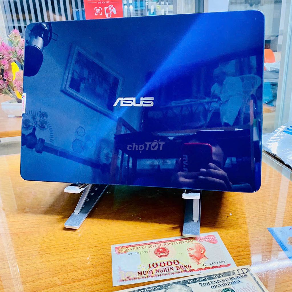 Asus Zenbook UX430UA i5-7200U-4GB-256GB-FHD-Win10