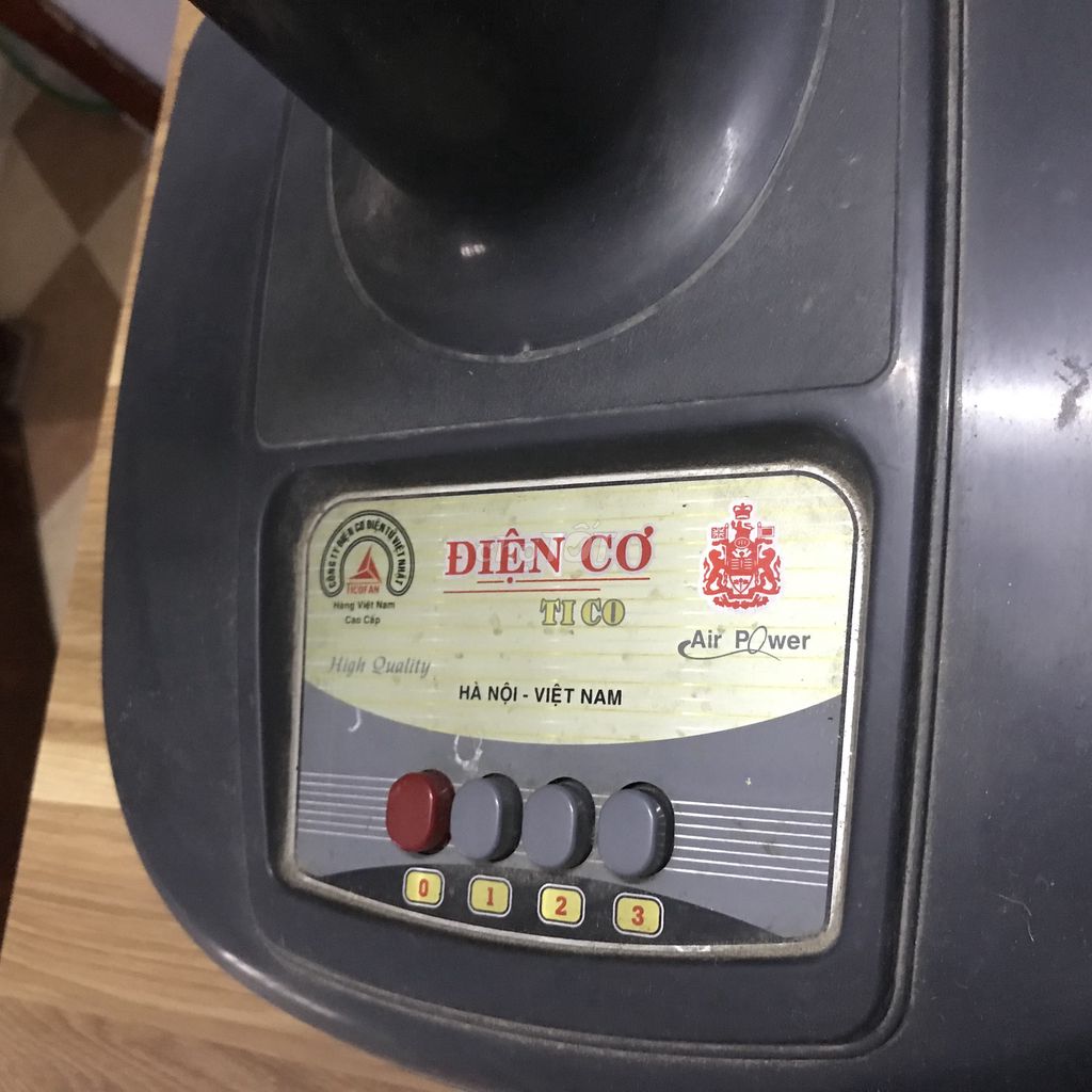 Quạt điện Điện Cơ Ti Co màu đen. Mua bán Quạt tại Quận Tây Hồ Hà Nội được đăng bởi Nguyễn văn kính hình 1