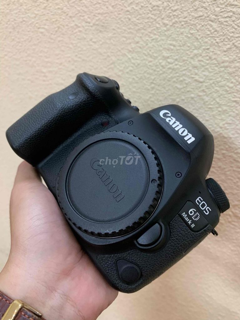 canon 6d2 còn mới