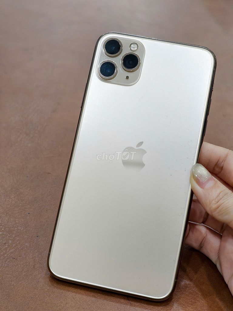 Iphone 11 Pro Max Lock 64gb màu Gold 95%. Mua bán Điện thoại tại Quận Đống Đa Hà Nội được đăng bởi Hn Store hình 1