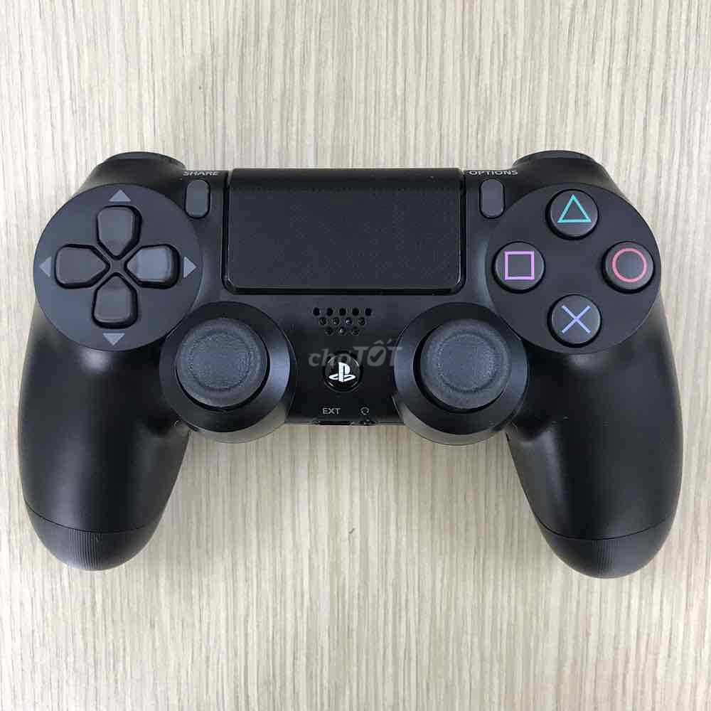 Tay cầm chơi game Sony DualShock 4 - Chính Hãng. Mua bán Thiết bị chơi game tại Thành phố Nha Trang Khánh Hòa được đăng bởi Nhất Khiêm hình 1