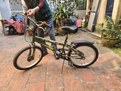 Thanh lý xe đạp trẻ em Asama Air Force size 20. Mua bán Xe đạp tại Quận Tây Hồ Hà Nội được đăng bởi Trâm