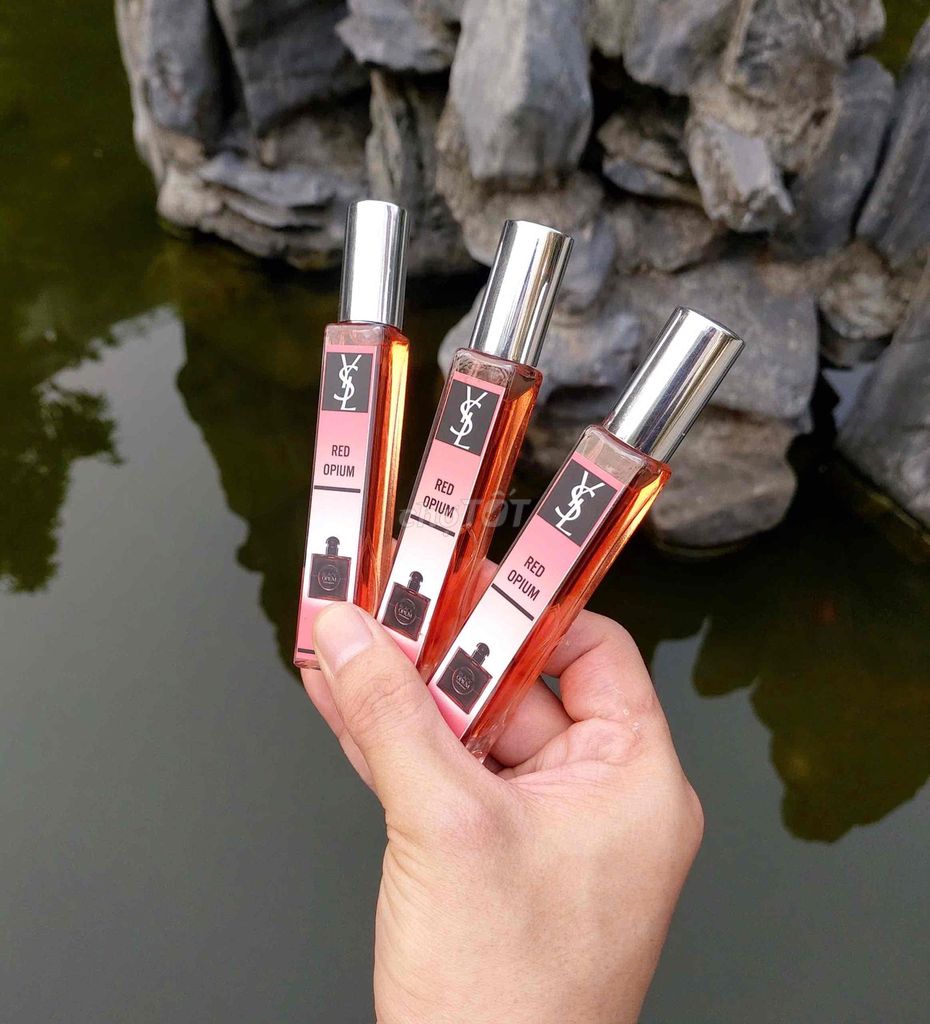 Yves Saint Laurent Black Opium Over Red 90ml. Mua bán Nước hoa tại Quận Cầu Giấy Hà Nội được đăng bởi Tuấn Anh Phùng hình 1