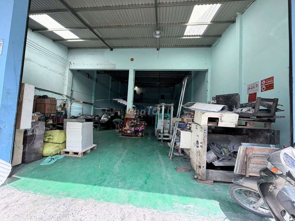 🍀XƯỞNG GIÁ RẺ NGAY BỐN XÃ LÊ VĂN QUỚI 10X30M