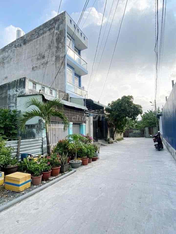 Nhà 93m² Xe Hơi Ngủ Trong Nhà – Chỉ 7.2 Tỷ, Trung Tâm Thủ Đức