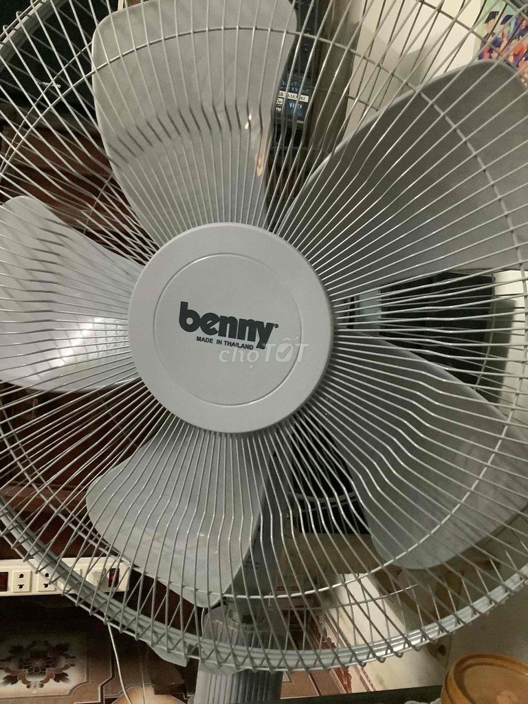 quạt công nghiệp benny cánh quạt 50 cm mới 99%