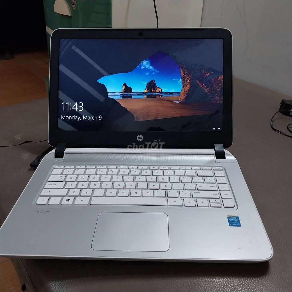 HP Pavilion i3 8GB/119GB 14 inch Trắng. Mua bán Laptop tại Thành phố Vũng Tàu Bà Rịa - Vũng Tàu được đăng bởi Thiên Vũ hình 1