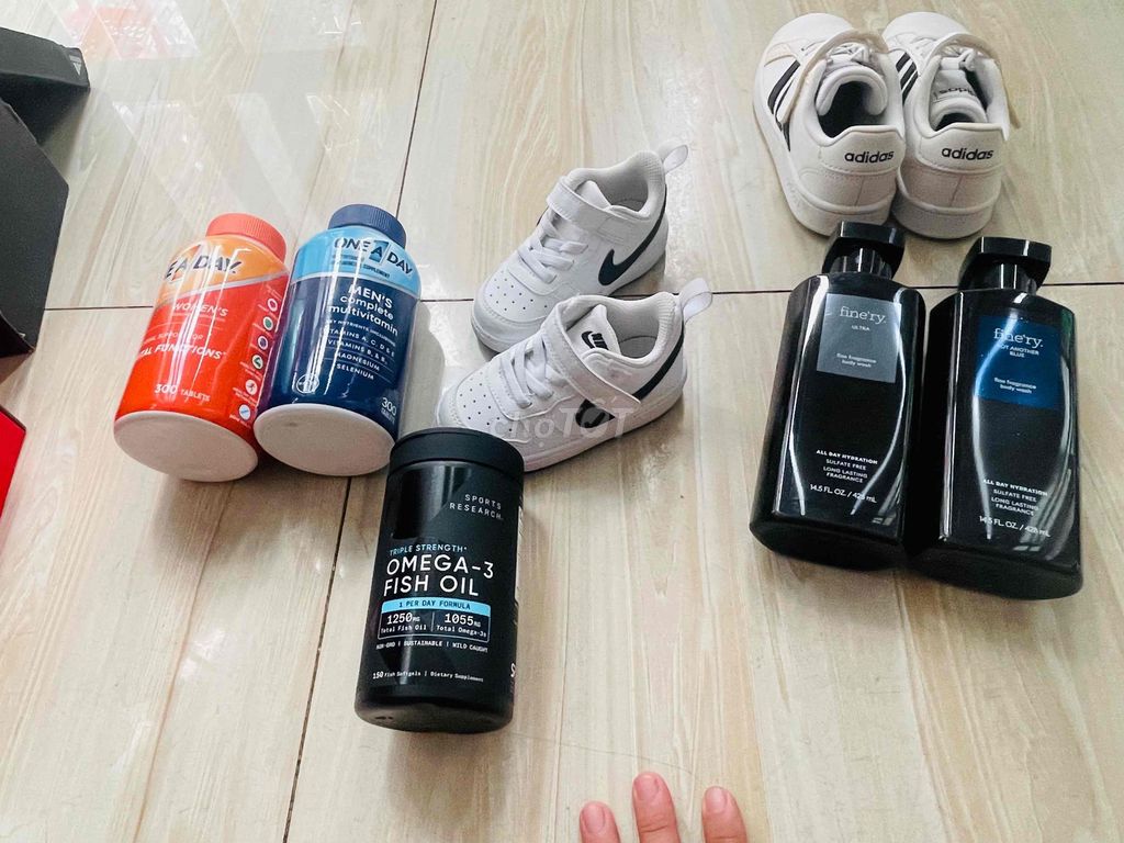 Giày thể thao Adidas Grand Court C Trắng 12K. Mua bán Giày dép tại Thành phố Dĩ An Bình Dương được đăng bởi Tùng  hình 1