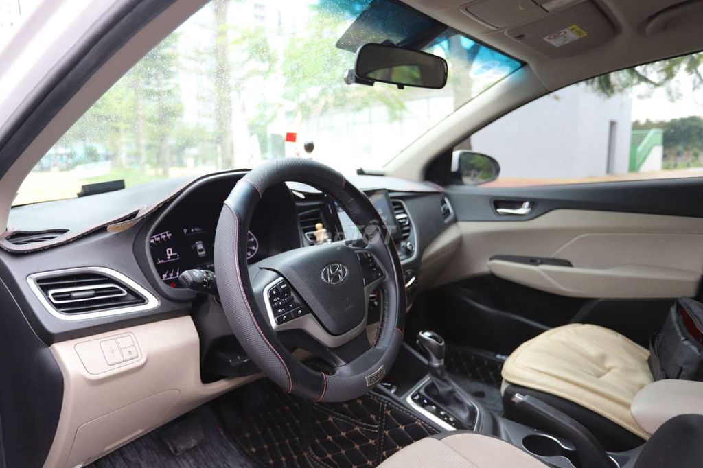 Hyundai Accent 2023 1.4 AT - 39000 km. Mua bán Ô tô tại Thành phố Thủ Đức Tp Hồ Chí Minh được đăng bởi VÕ NGỌC HOÀNG hình 5