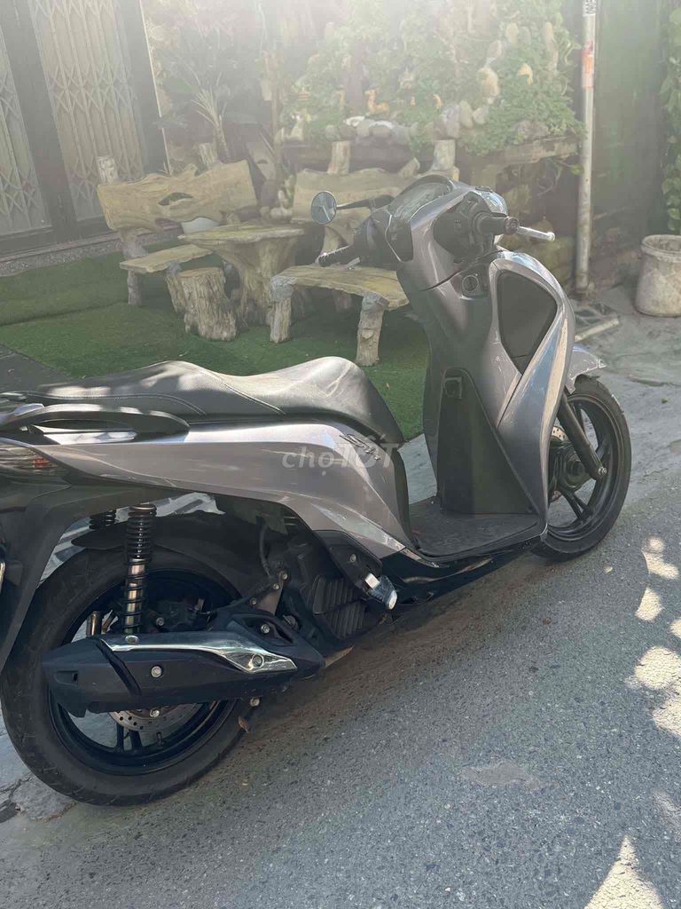 Хонда SH 125 2019 Серая