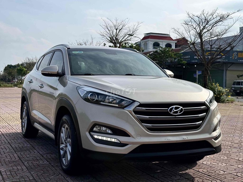 Hyundai Tucson 2018 2.0 AT - 82000 km. Mua bán Ô tô tại Quận Cẩm Lệ Đà Nẵng được đăng bởi nguyễn văn khoa hình 5