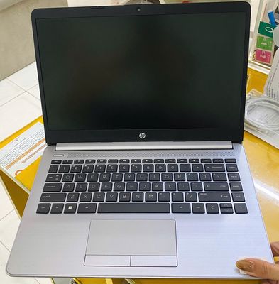 HP 240 G8 core i3-1005G1 văn phòng, học tập giá rẻ