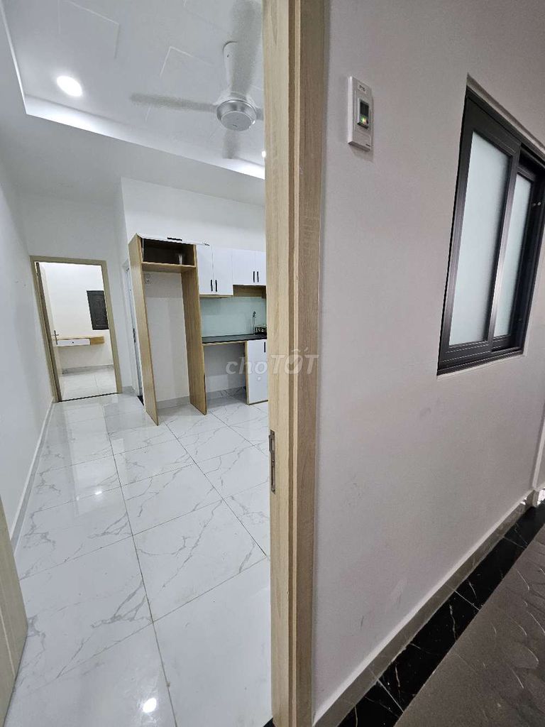ВЛАДЕЛЕЦ АРЕНДУЮЩЕЙ СТУДИИ 43/7 THUONG FUC PHAN RIGHT BAR HOME 5,2 МИЛЛИОНА ДОЛЛАРОВ