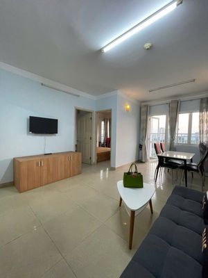 Cần cho thuê căn hộ 2PN tại CC 155 Nguyễn Chí Thanh P9. Q5