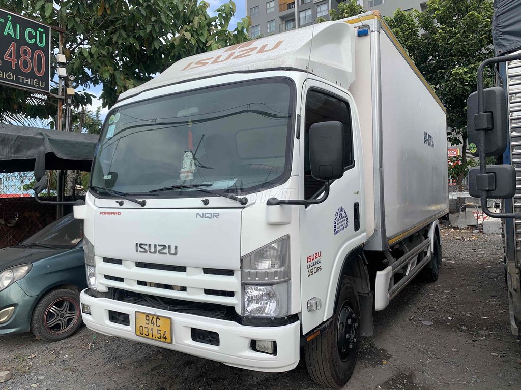 Isuzu 5t đời 2013 thùng combosit 5,6*2,1*2 m mlanh