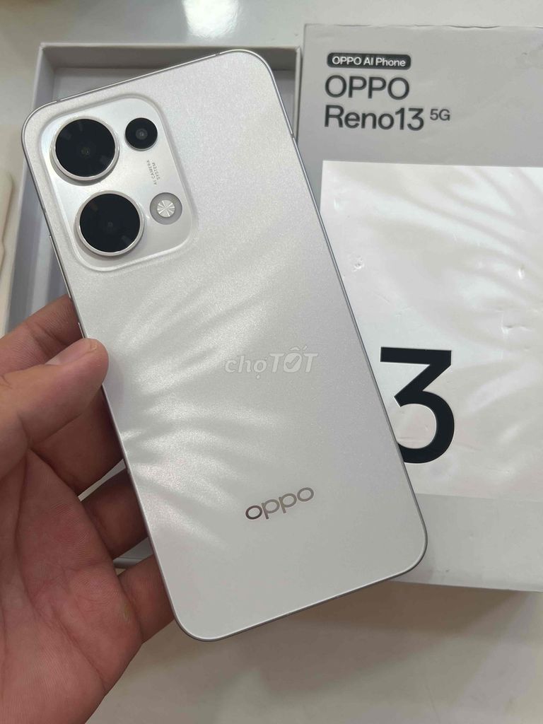 OPPO Reno 13 5G 256GB Bạc. Mua bán Điện thoại tại Quận 12 Tp Hồ Chí Minh được đăng bởi AnhK hình 1